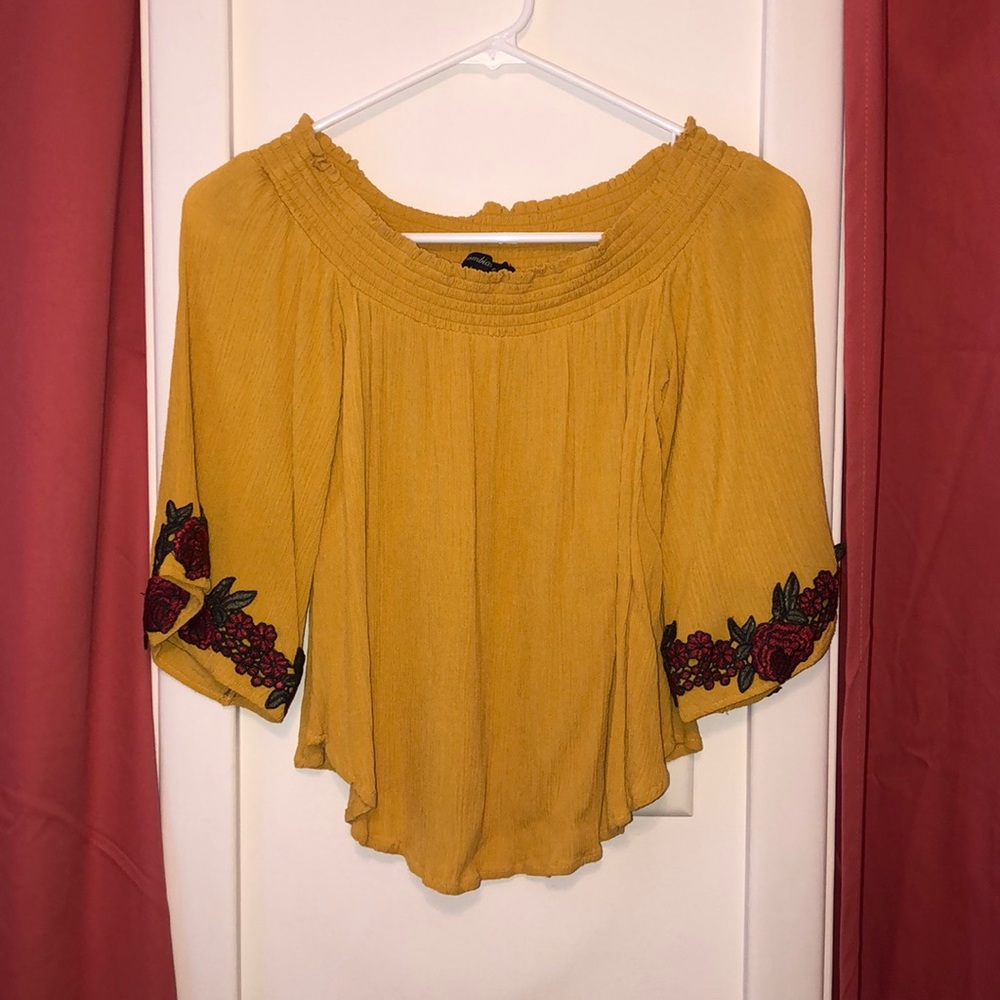 off the shoulder crop-top